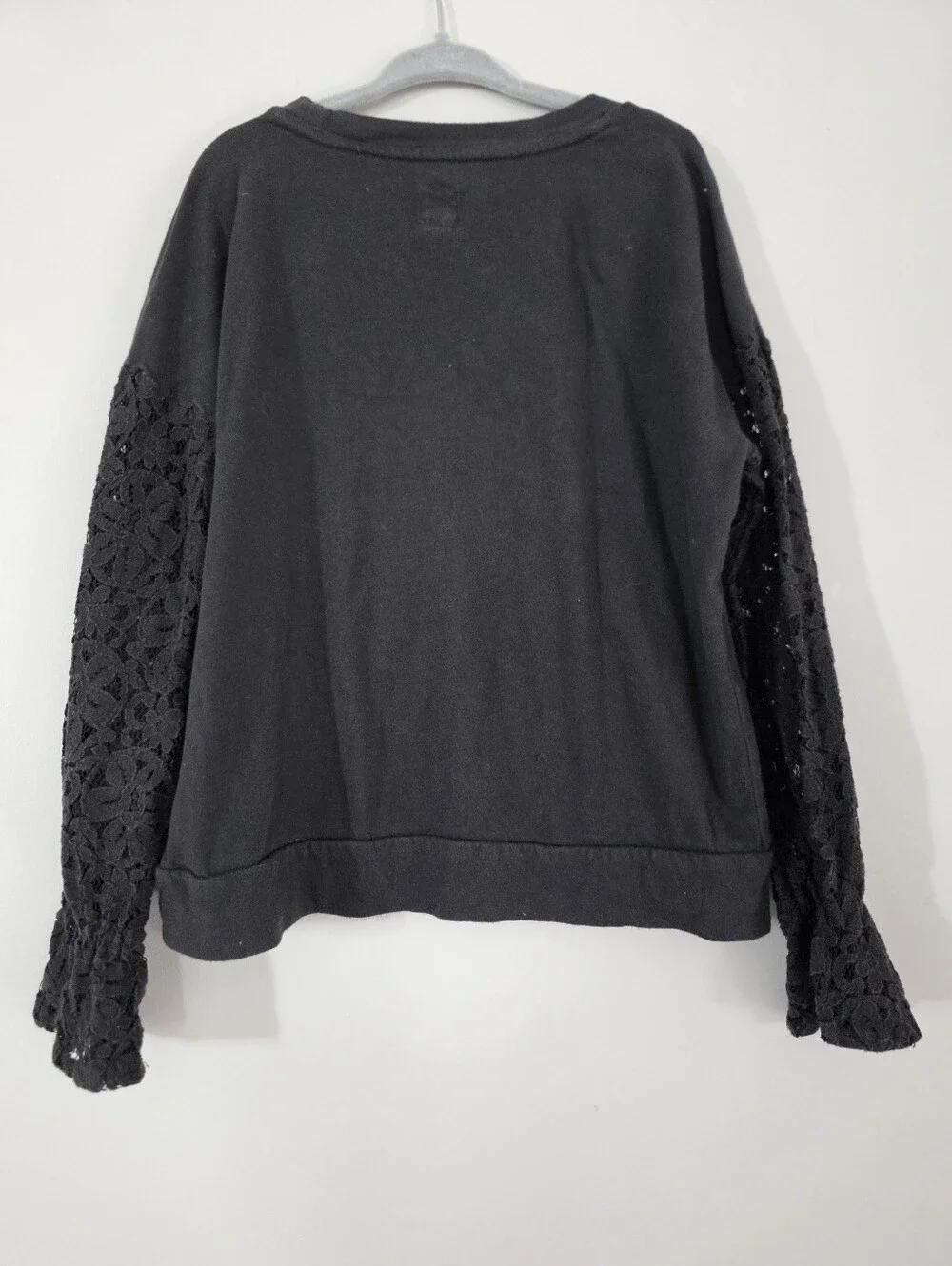 Gap Kids Lace Sleeve Long Sleeve Tee Small 6/7